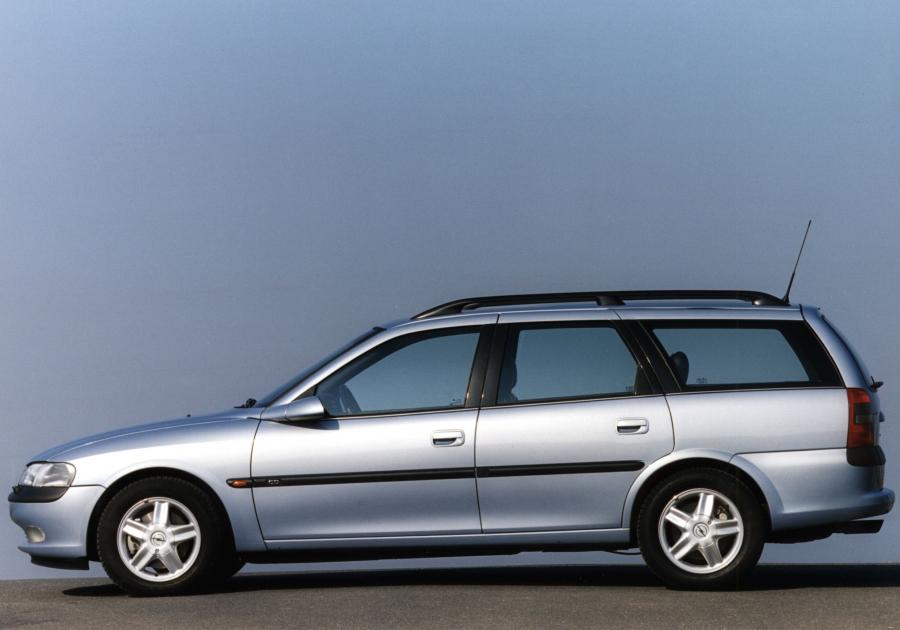  Opel Vectra CD Caravan (B) 1995 года  (фото 9 из 12)